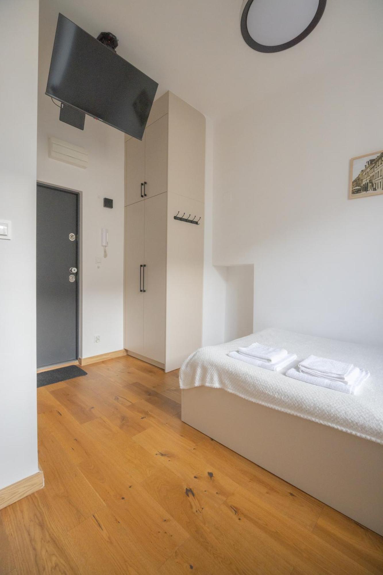 Micro Chmielna Apartamento Varsóvia Exterior foto